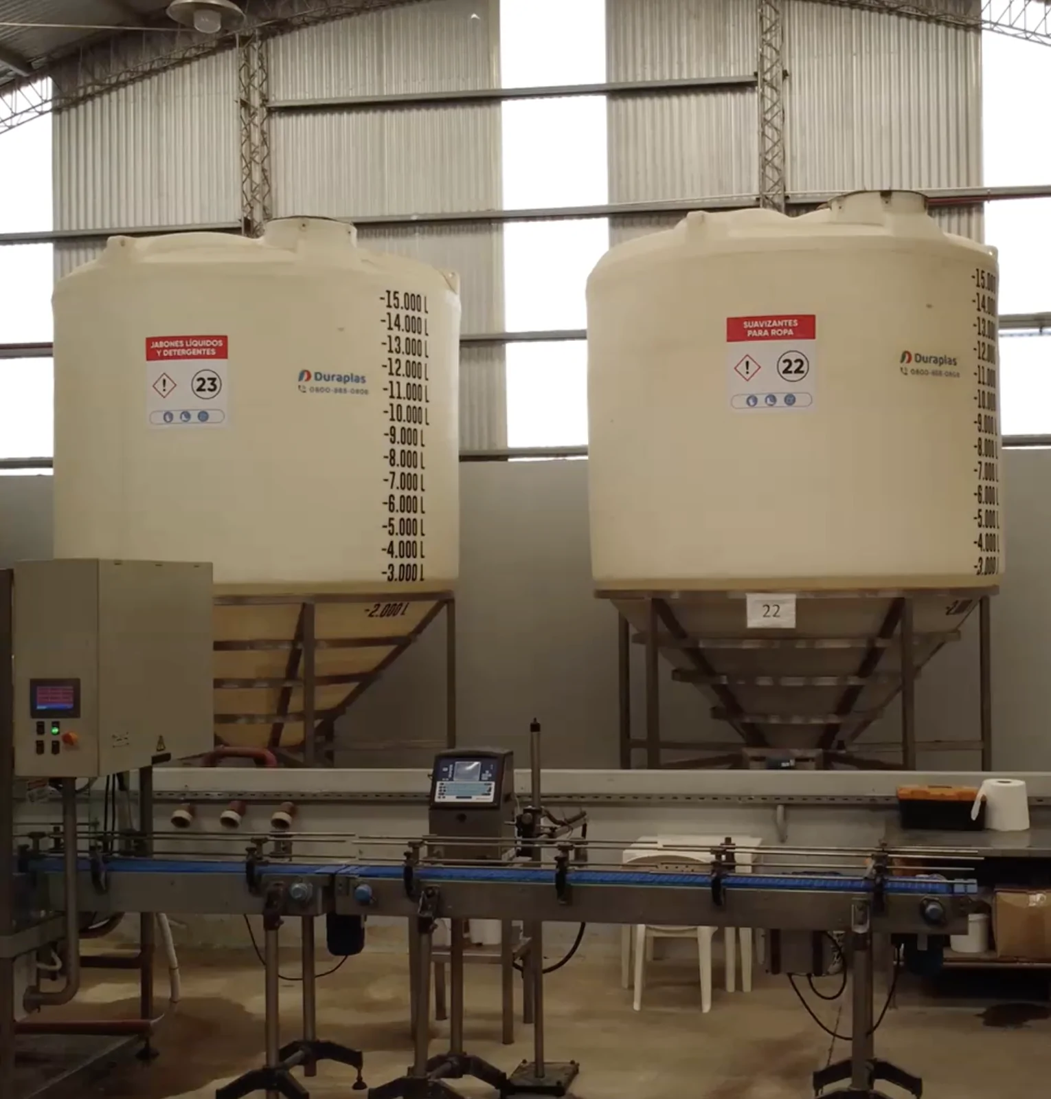 Tanques de fraccionamiento y línea de envasado de Induquimika